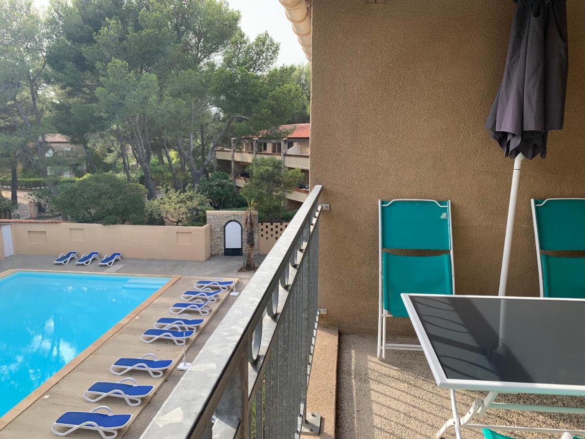 Les Appartements De La Marina Sanary-sur-Mer Exterior foto
