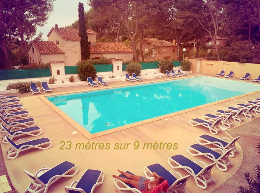Les Appartements De La Marina Sanary-sur-Mer Exterior foto