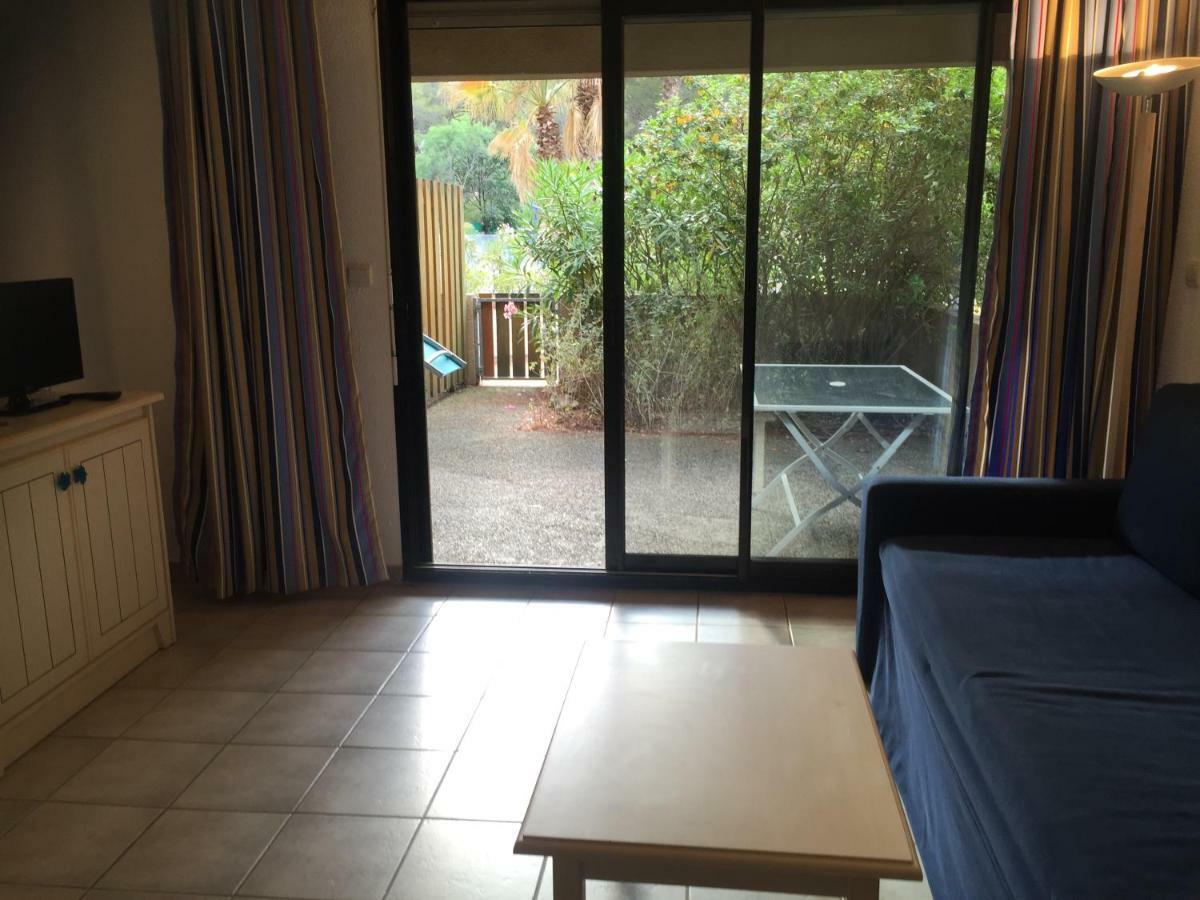 Les Appartements De La Marina Sanary-sur-Mer Exterior foto